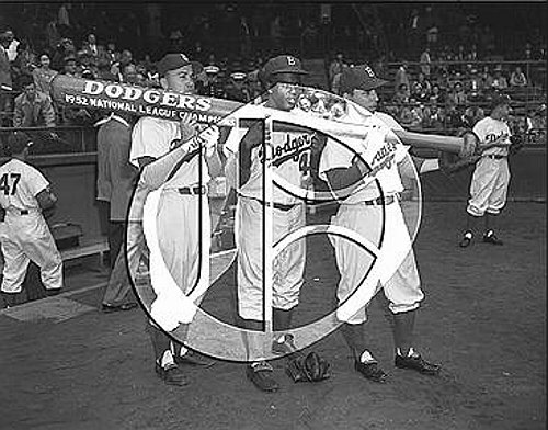 Duke Snider, Jackie Robinson and Pee Wee Reese52N0039